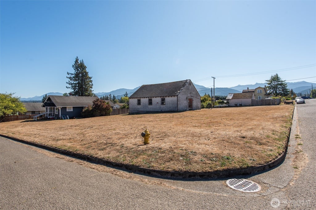 Photo of 707 S B Street, Port Angeles, WA 98363 (MLS # 2581200)