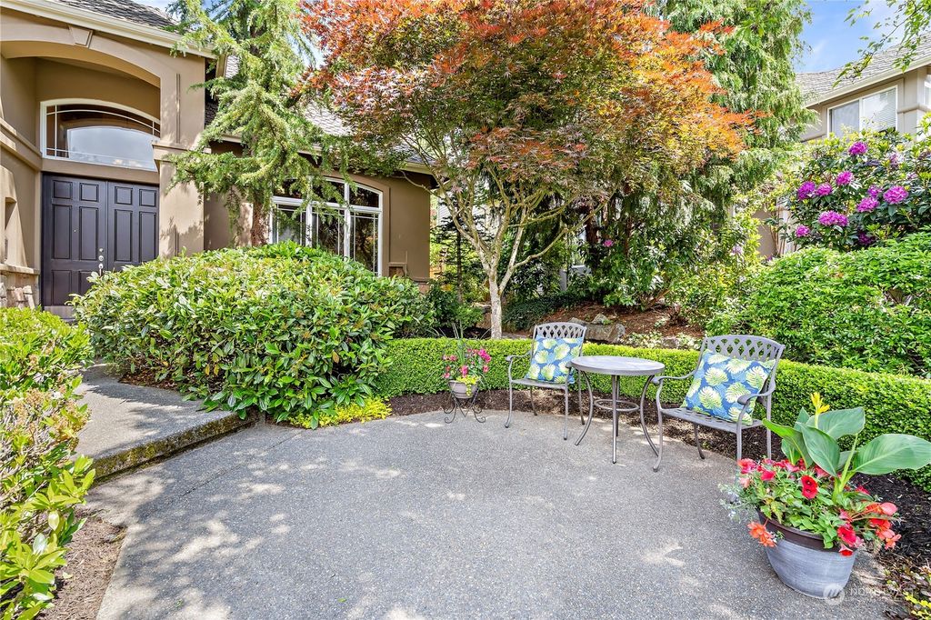 Photo of 20518 NE 23rd Court, Sammamish, WA 98074 (MLS # 2125407)