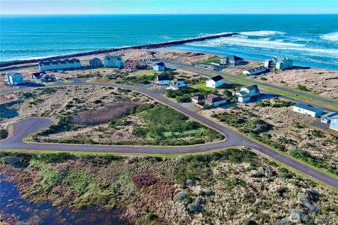 Photo of 476 Sea View Street SW, Ocean Shores, WA 98569 (MLS # 2476083)