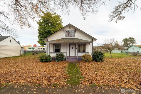 Photo of 916 L Street, Centralia, WA 98531 (MLS # 2457367)