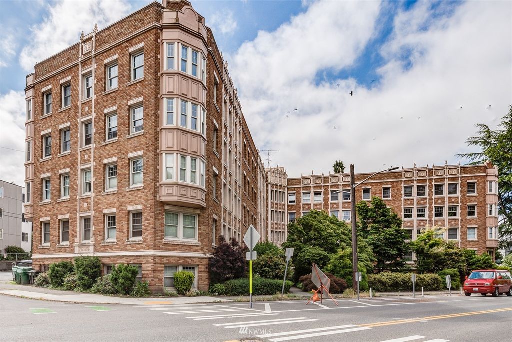 Photo of 5810 Cowen Place NE #404, Seattle, WA 98105 (MLS # 1972818)