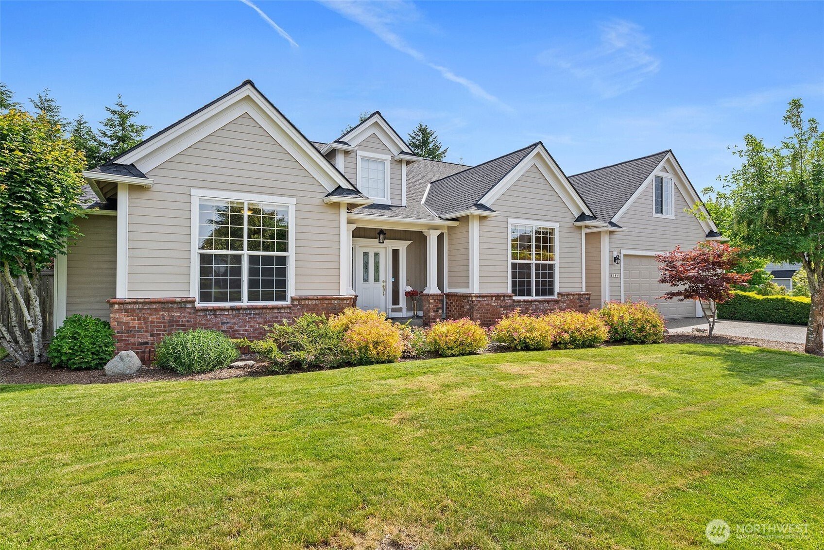 2111 Huntington Loop SE