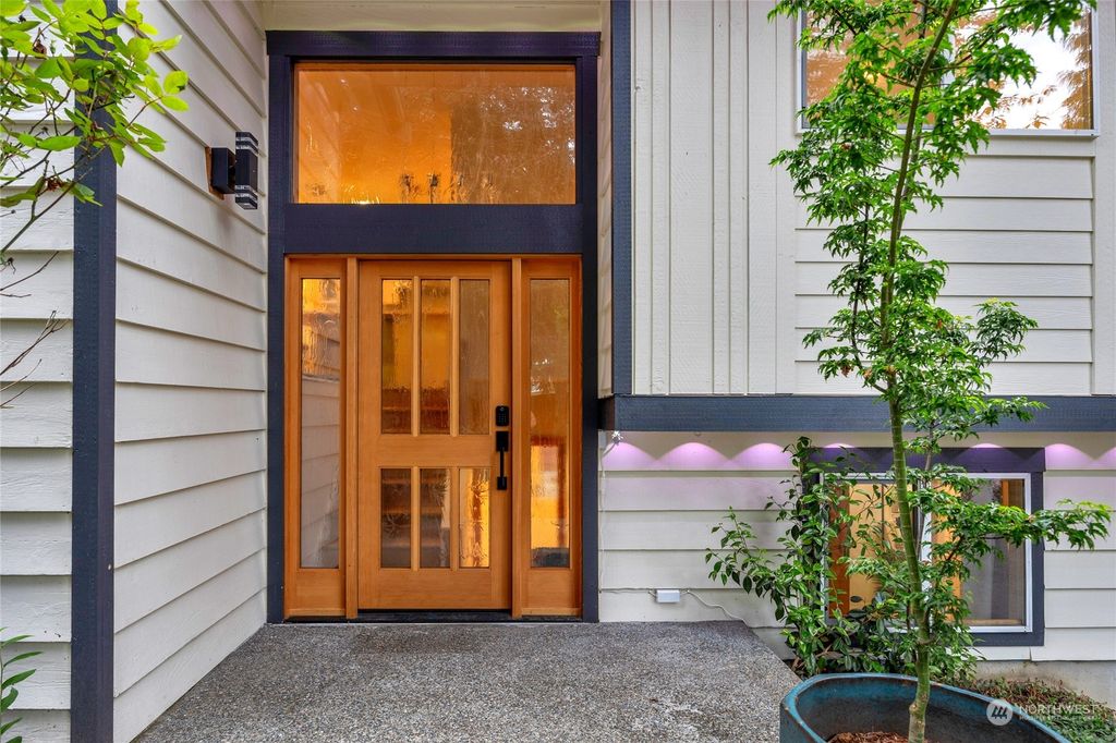 Photo of 8704 NE 133rd Place, Kirkland, WA 98034 (MLS # 2237217)