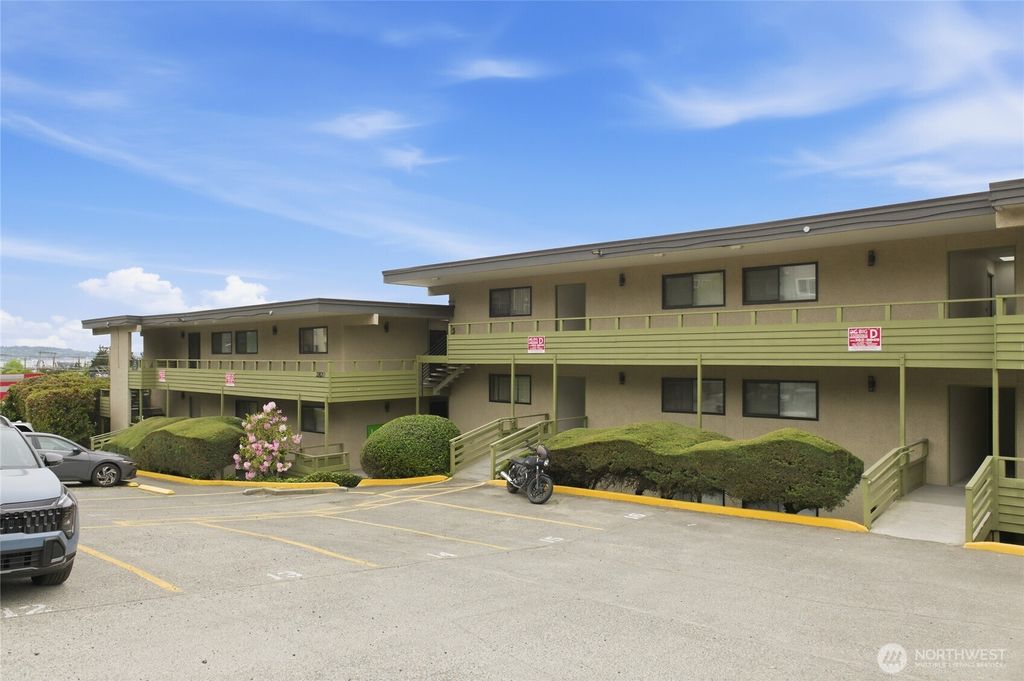 Photo of 2820 15th Avenue W, Seattle, WA 98119 (MLS # 2527028)