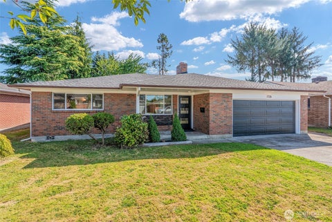 Photo of 1726 Susan Avenue, Longview, WA 98632 (MLS # 2584231)