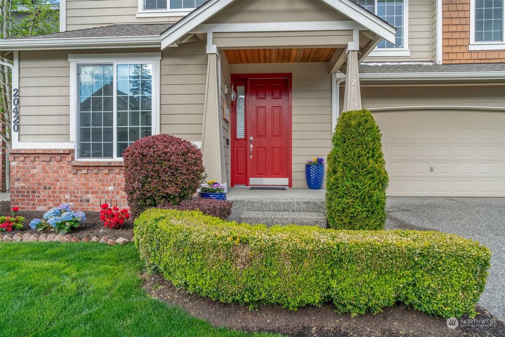 Photo of 20420 11th Avenue W, Lynnwood, WA 98036 (MLS # 2219305)