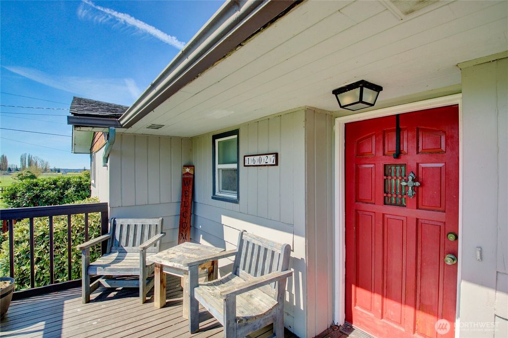 Photo of 16027 W Division Street, Mount Vernon, WA 98273 (MLS # 2496343)