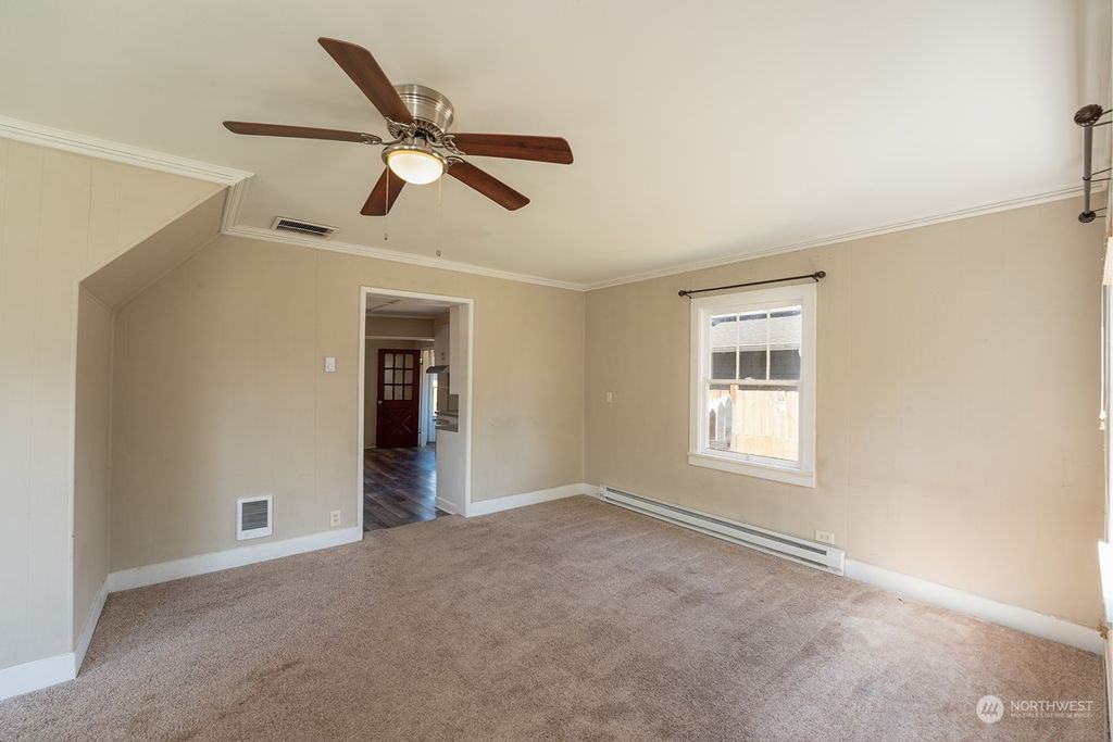 Photo of 214 Taylor Street, Snohomish, WA 98290 (MLS # 2243179)