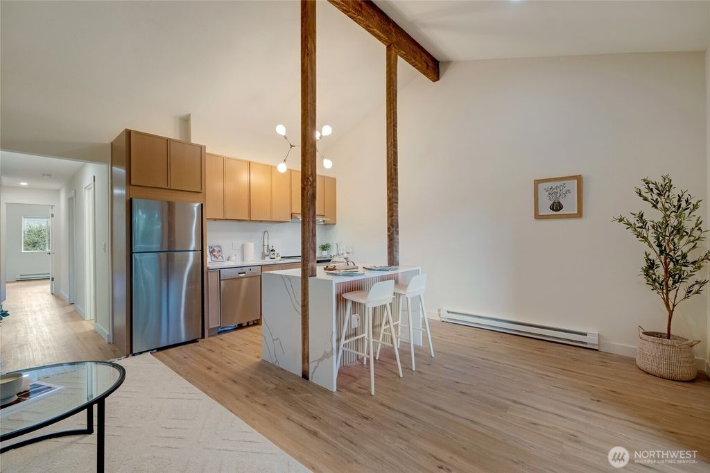 Photo of 12415 NE 130th Court #H306, Kirkland, WA 98034 (MLS # 2358223)