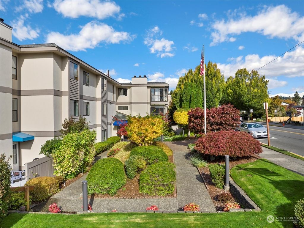 Photo of 201 3rd Avenue N #102, Edmonds, WA 98020 (MLS # 2304711)