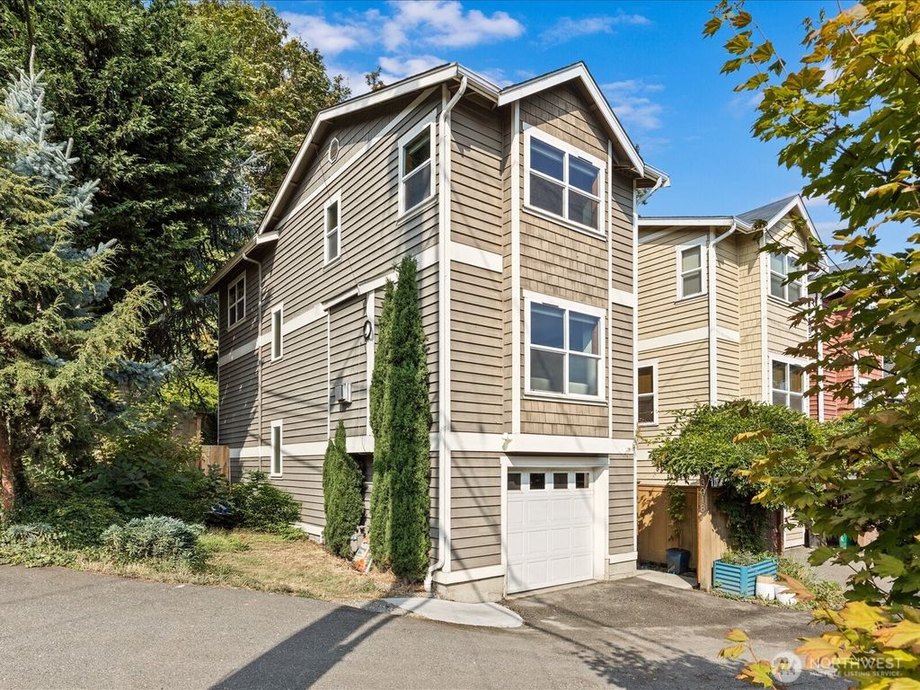 Photo of 3018 SW Hinds Street, Seattle, WA 98126 (MLS # 2432836)