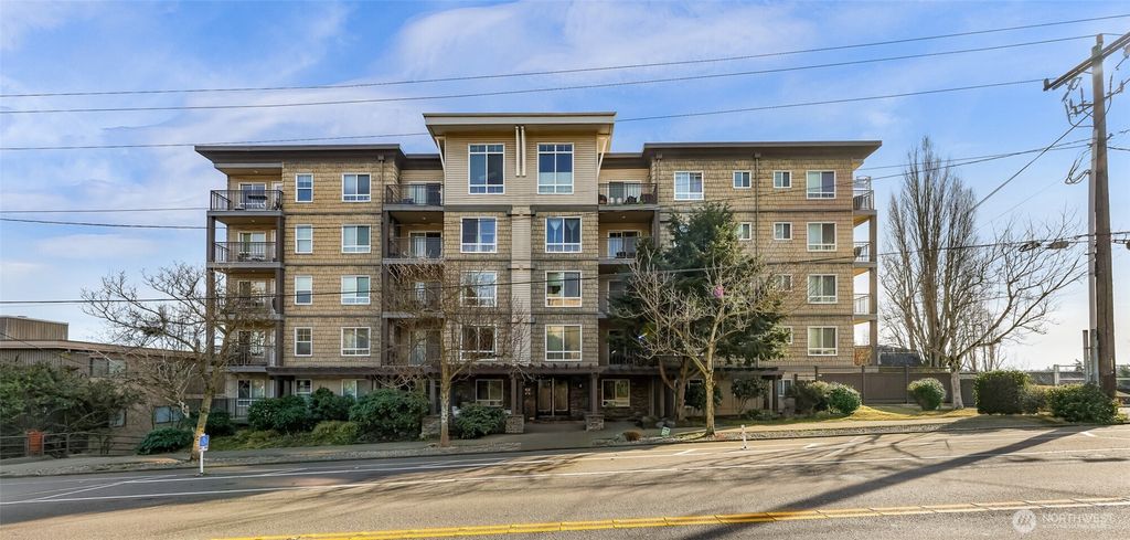 Photo of 3015 SW Avalon Way #106, Seattle, WA 98126 (MLS # 2478288)