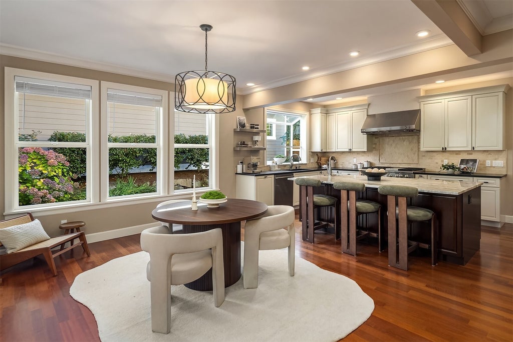 Photo of 605 11th Avenue, Kirkland, WA 98033 (MLS # 2595296)