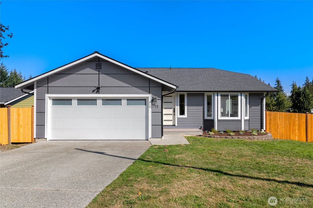 Photo of 19 75th Street SW, Everett, WA 98203 (MLS # 2435176)