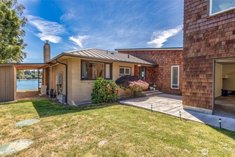 8829 SW Quartermaster Drive