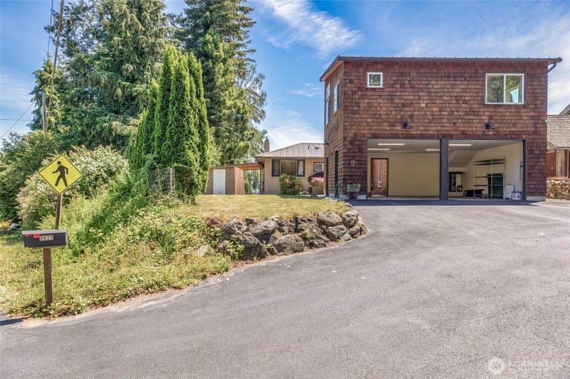 8829 SW Quartermaster Drive