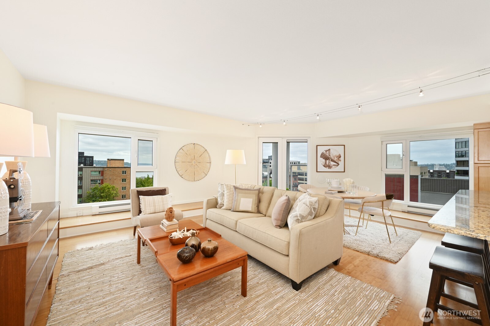 121 Vine Street 703