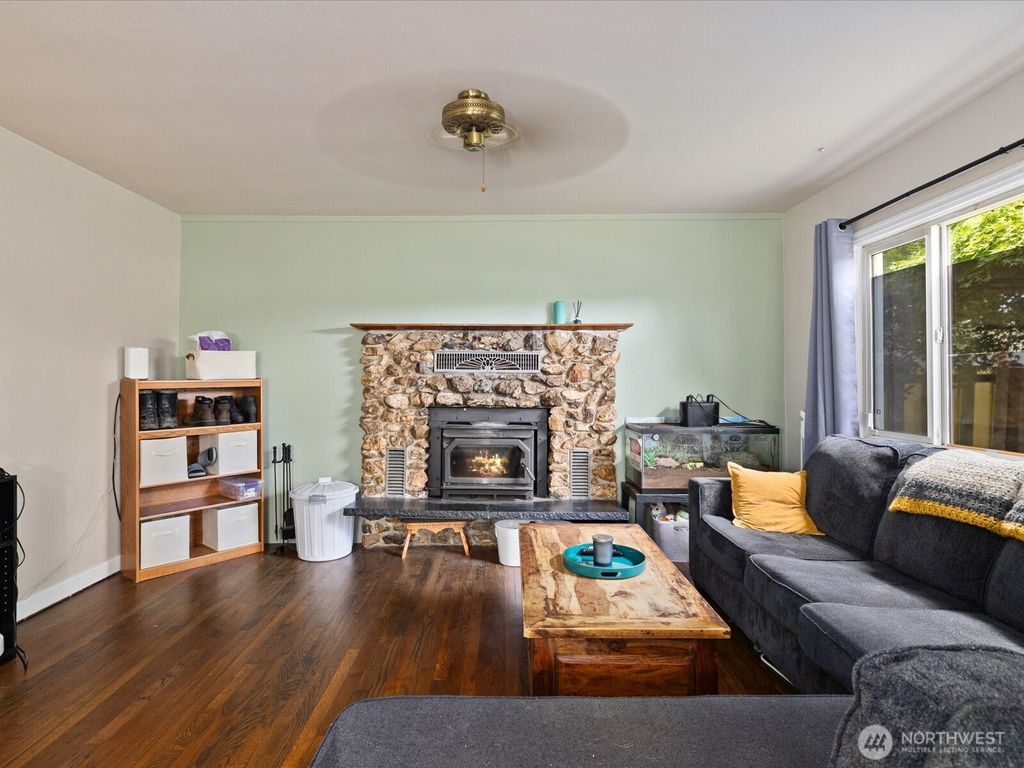 Photo of 7121 Rainier Drive, Everett, WA 98203 (MLS # 2424344)