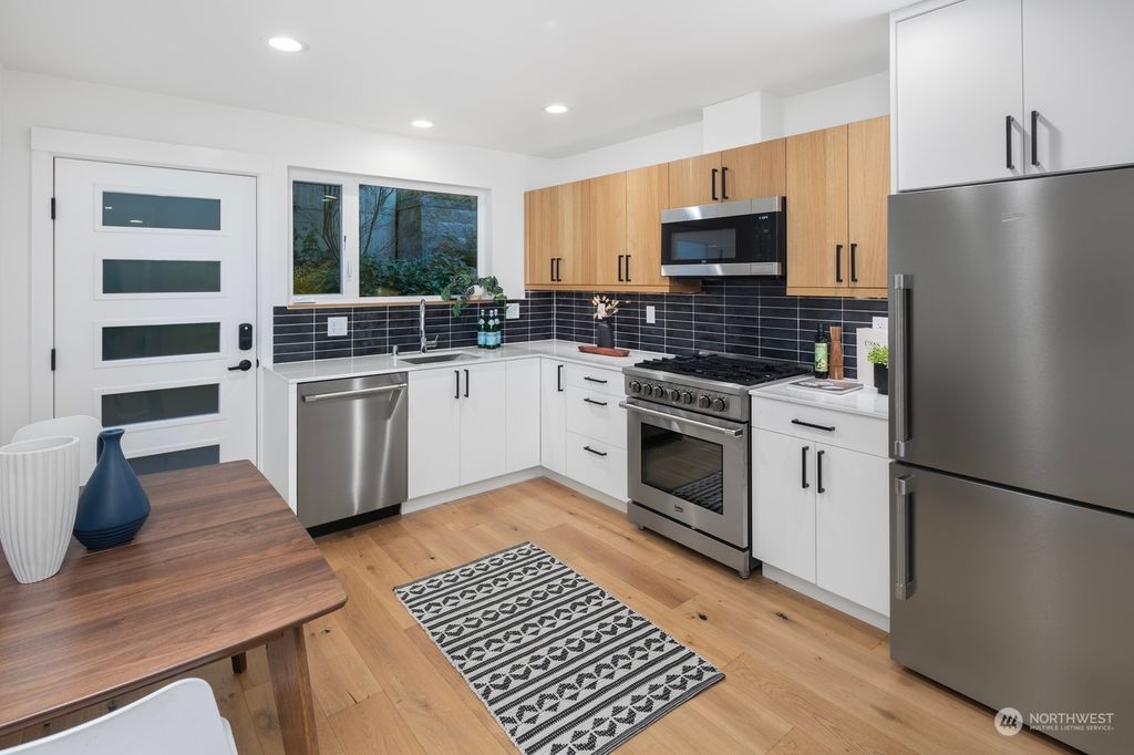 Photo of 1913 7th Avenue Ave W #A, Seattle, WA 98119 (MLS # 2329710)
