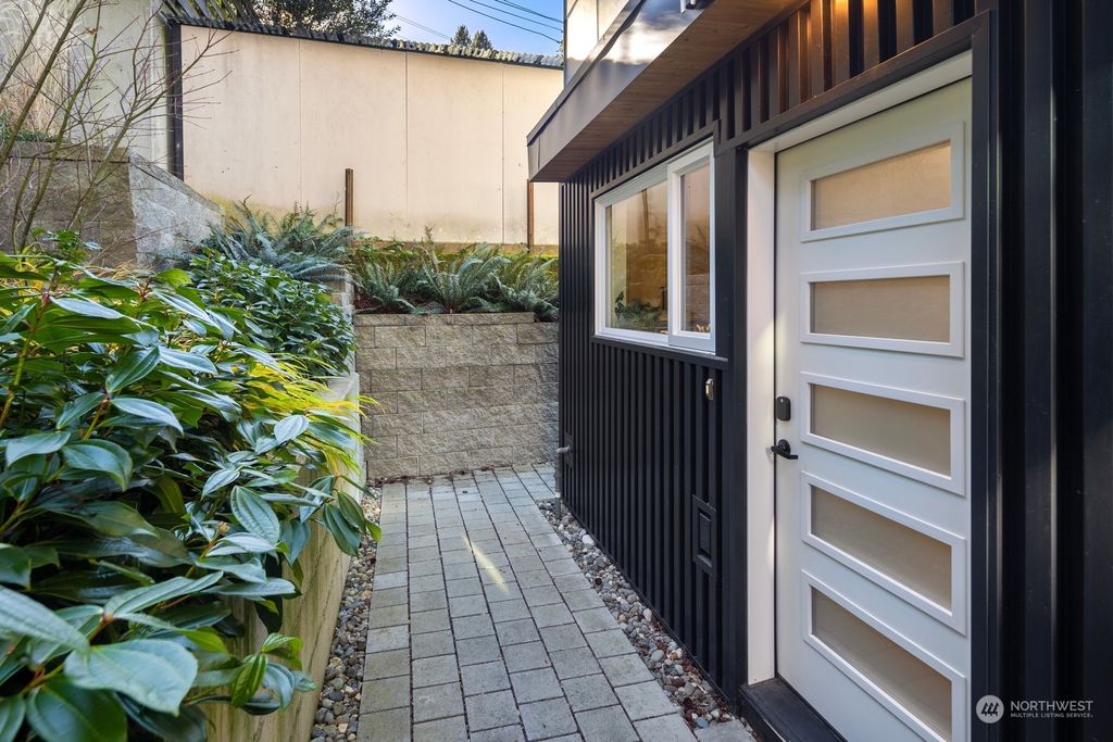 Photo of 1913 7th Avenue Ave W #A, Seattle, WA 98119 (MLS # 2329710)