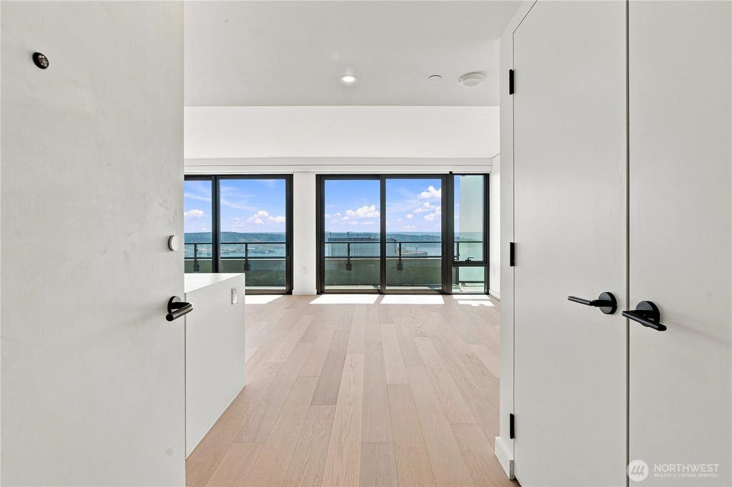 Photo of 300 Virginia Street #4306, Seattle, WA 98101 (MLS # 2570560)