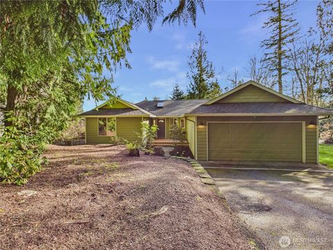 Photo of 201 Rainier Lane, Port Ludlow, WA 98365 (MLS # 2484905)