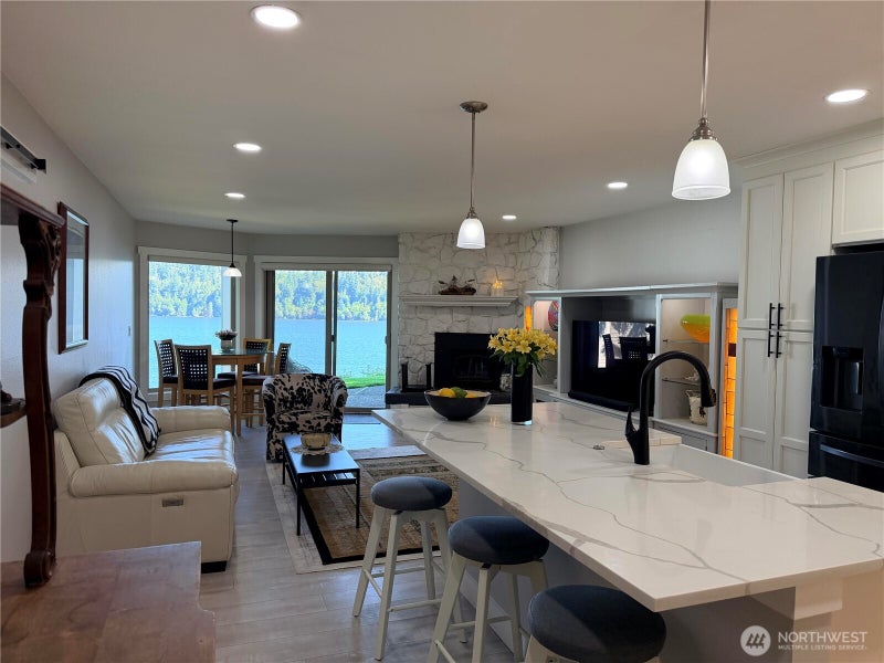 30 Admiralty Lane 316