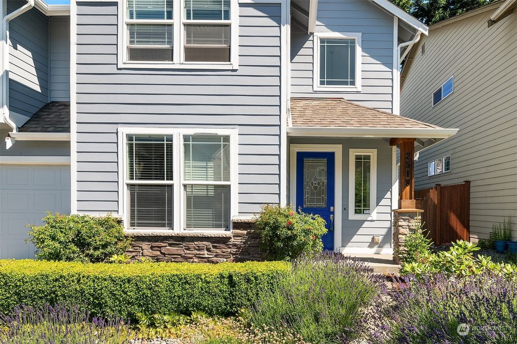 Photo of 2518 NE 21st Street, Renton, WA 98056 (MLS # 2036959)