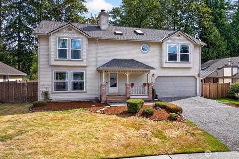 Photo of 13712 176th Avenue NE, Redmond, WA 98052 (MLS # 2581569)
