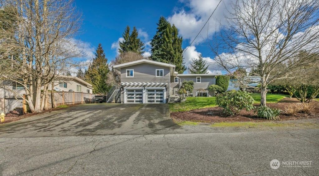 Photo of 17927 75th Place W, Edmonds, WA 98026 (MLS # 2202941)