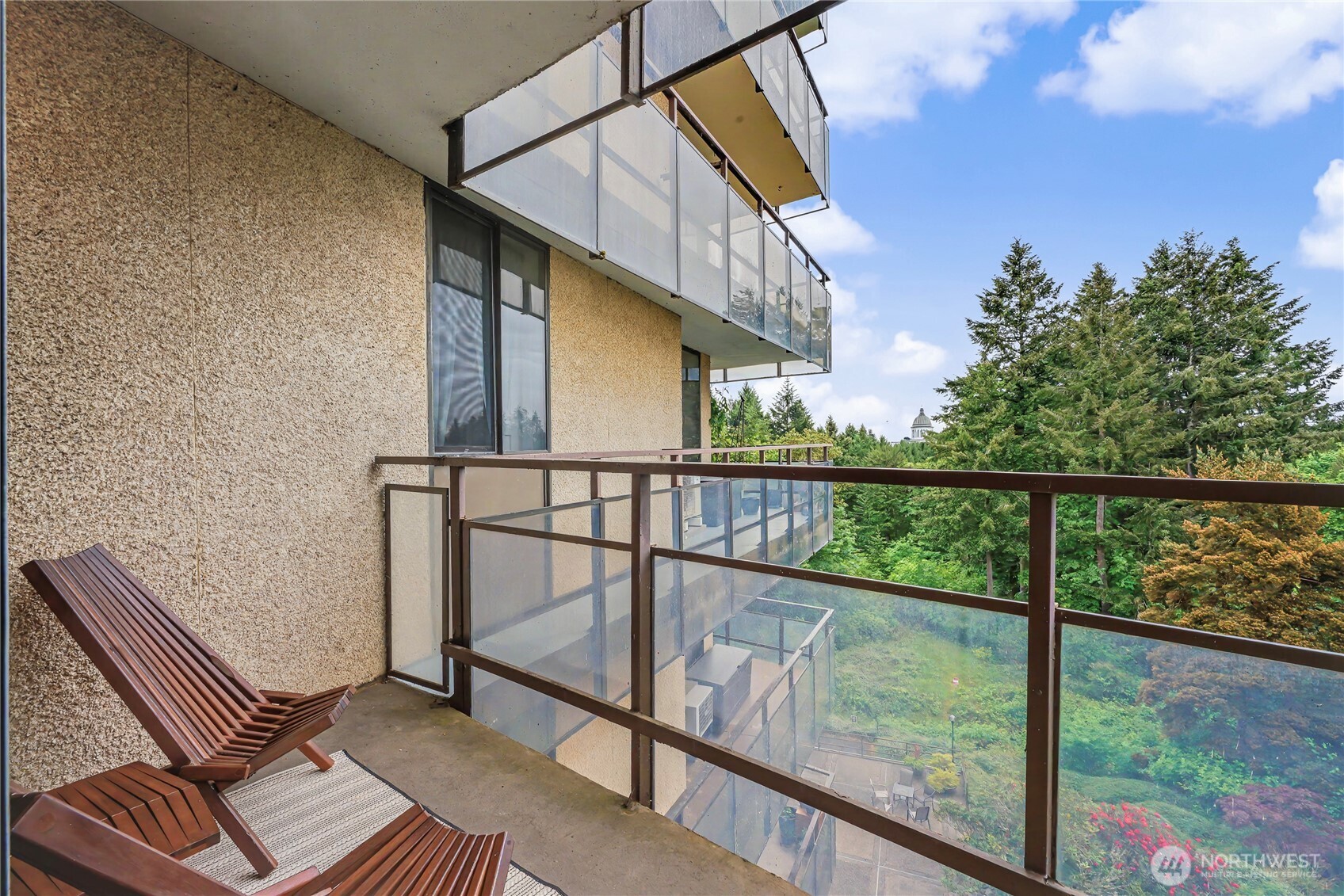 1910 Evergreen Park Drive SW 504