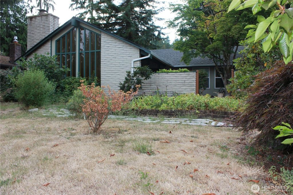 Photo of 2809 179th Avenue NE, Redmond, WA 98052 (MLS # 2421208)