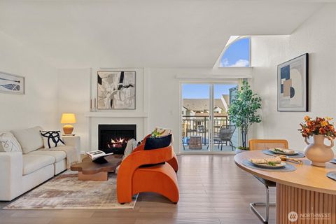 Photo of 3816 131st Lane SE #K2, Bellevue, WA 98006 (MLS # 2479545)