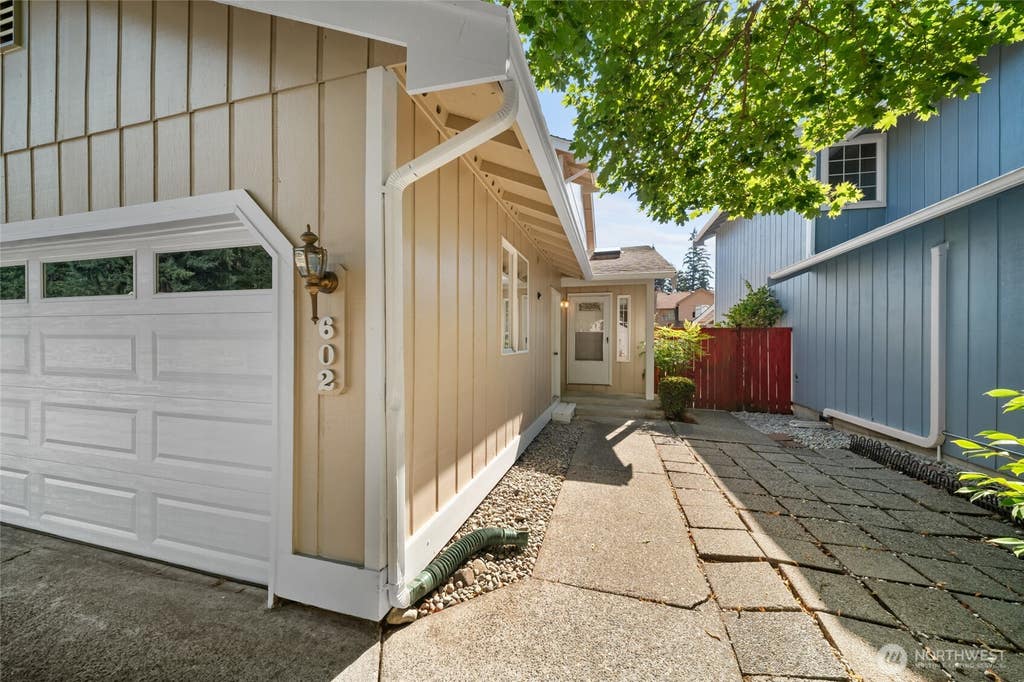 Photo of 602 Malibu Drive SE, Lacey, WA 98503 (MLS # 2562364)
