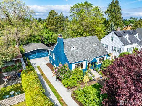 Photo of 3245 45th Avenue SW, Seattle, WA 98116 (MLS # 2520382)