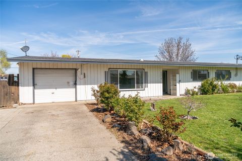 9021 McConnell Dr Unit A, Moses Lake, WA 98837 - MLS#: 2361533