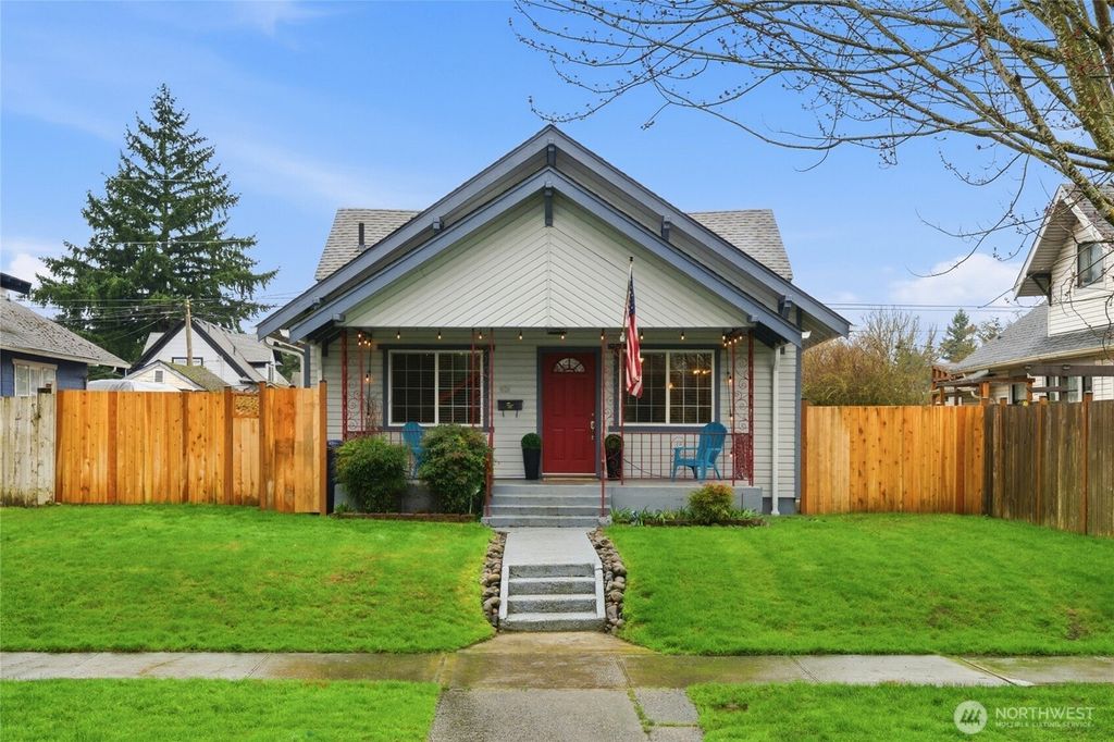 Photo of 4124 S Park Avenue, Tacoma, WA 98418 (MLS # 2494612)