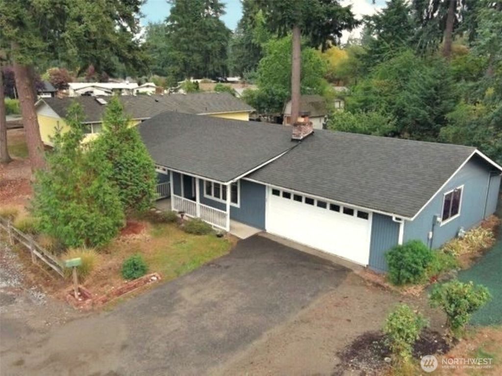 Photo of 17211 SE 265th Street, Covington, WA 98042 (MLS # 2440223)