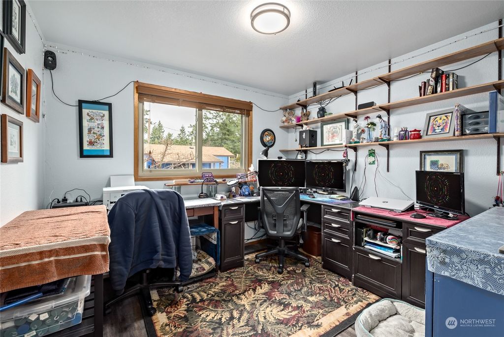 listing image 9363435212683829222