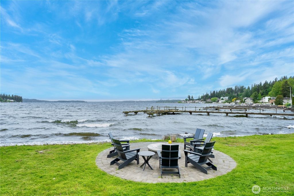 Photo of 9201 NE Juanita Drive #205, Kirkland, WA 98034 (MLS # 2466745)