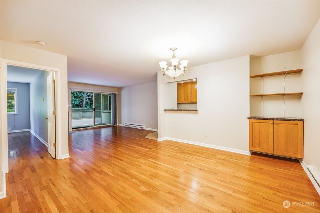 Photo of 2760 76th Avenue SE #511, Mercer Island, WA 98040 (MLS # 2036702)