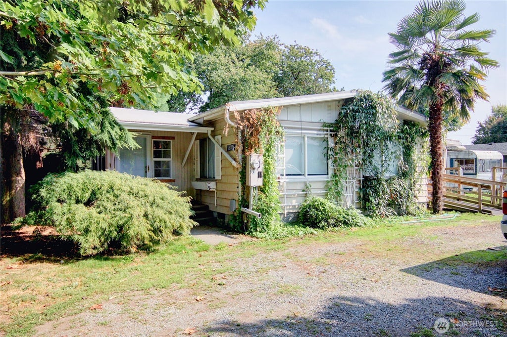 Photo of 19806 Apostolic Way, Burlington, WA 98233 (MLS # 2582621)