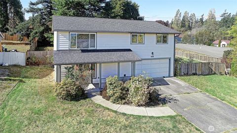 Photo of 2029 Baymont Drive, Oak Harbor, WA 98277 (MLS # 2441812)