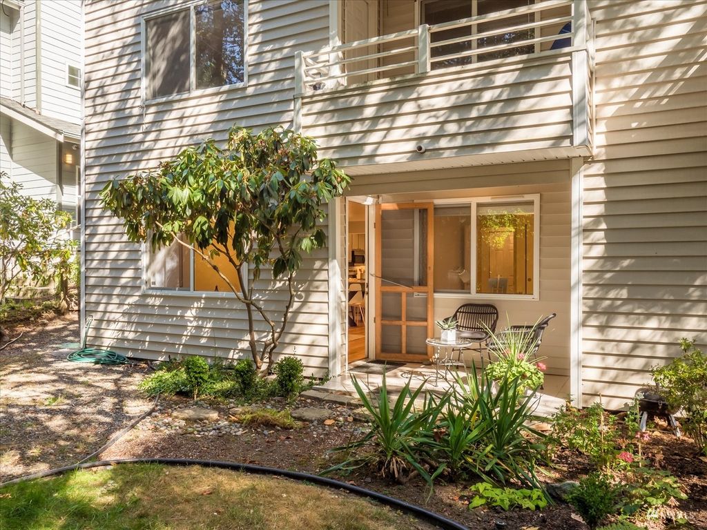 Photo of 14029 Greenwood Avenue N #B, Seattle, WA 98133 (MLS # 1990579)