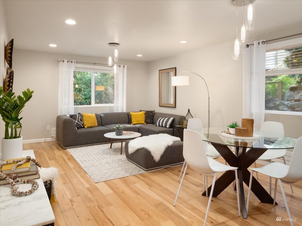 Photo of 14029 Greenwood Avenue N #B, Seattle, WA 98133 (MLS # 1990579)