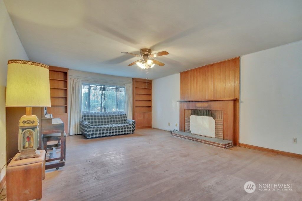 Photo of 14004 33rd Avenue S, Tukwila, WA 98168 (MLS # 2024489)