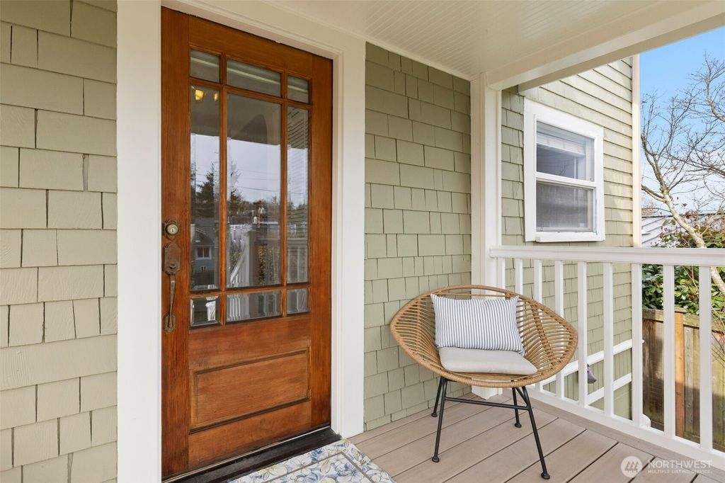 Photo of 1427 MLK Jr Way, Seattle, WA 98122 (MLS # 2503619)