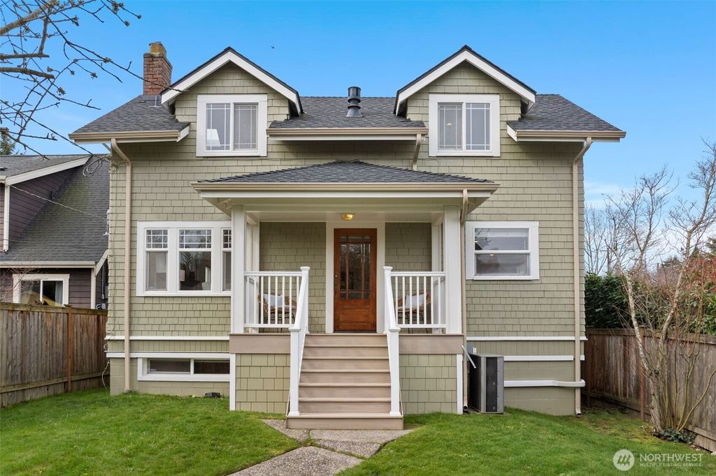 Photo of 1427 MLK Jr Way, Seattle, WA 98122 (MLS # 2503619)