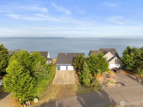 Photo of 314 Harbor View Loop SE, Ocean Shores, WA 98569 (MLS # 2427210)