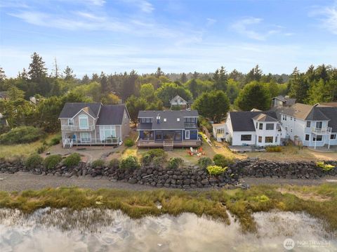 Photo of 314 Harbor View Loop SE, Ocean Shores, WA 98569 (MLS # 2427210)